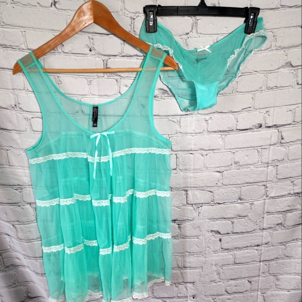 Victorias Secret Lingerie Set
